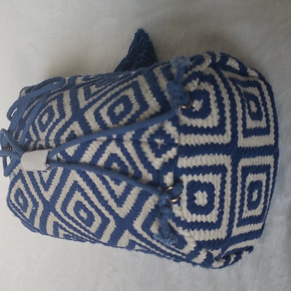 Southern Tide Ikat Backpack. - Picture 5 of 7